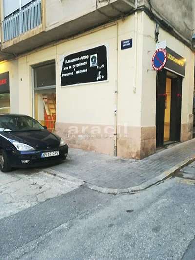 Bright corner commercial unit in Alcoy