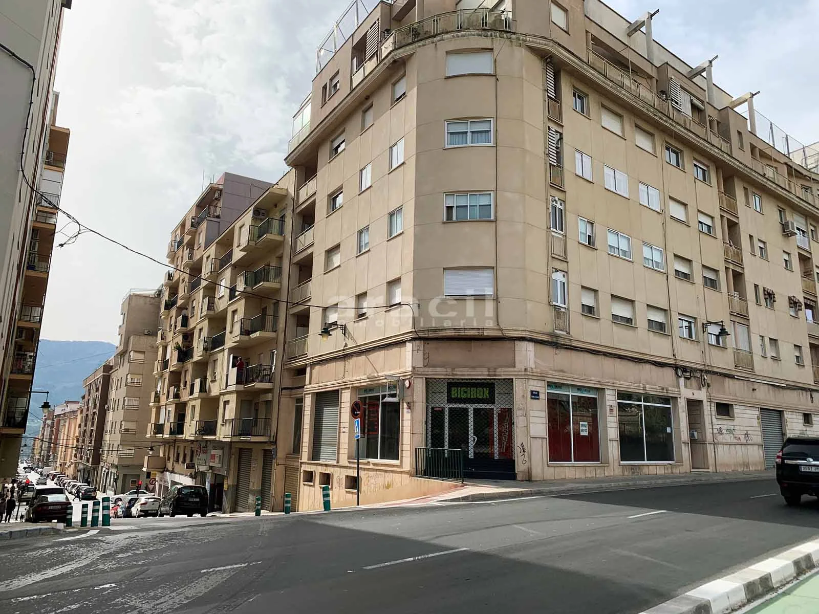 Bright commercial premises in Alcoy