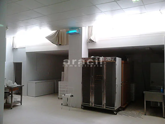 Central Alcoy commercial unit, 200 m²