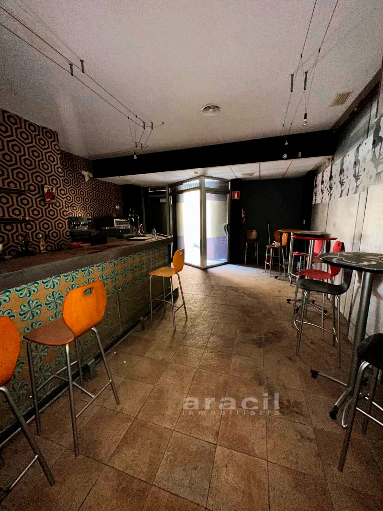 Equipped café premises in Santa Rosa