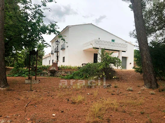 Masía restaurada con piscina privada