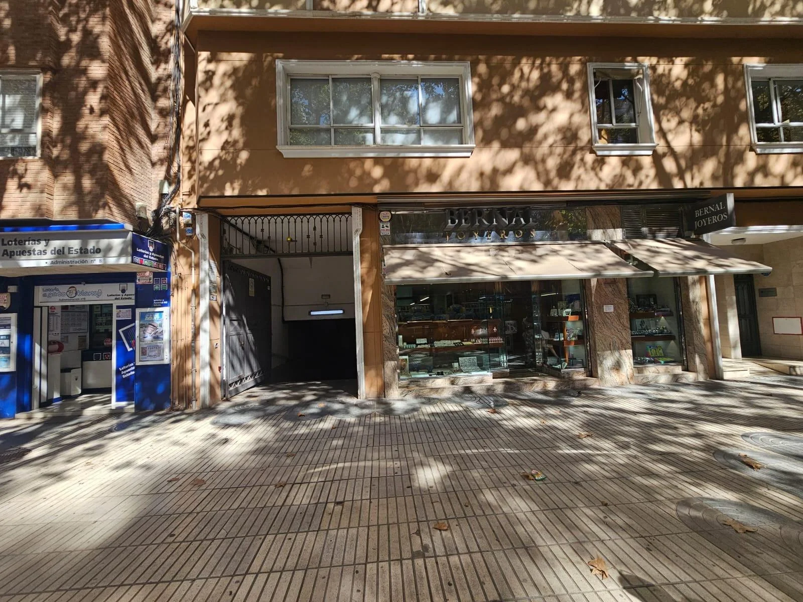Garaje céntrico en Cartagena, 90 m²