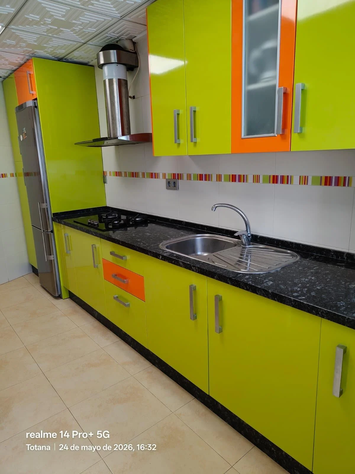 Central Totana flat, 120 m², garage