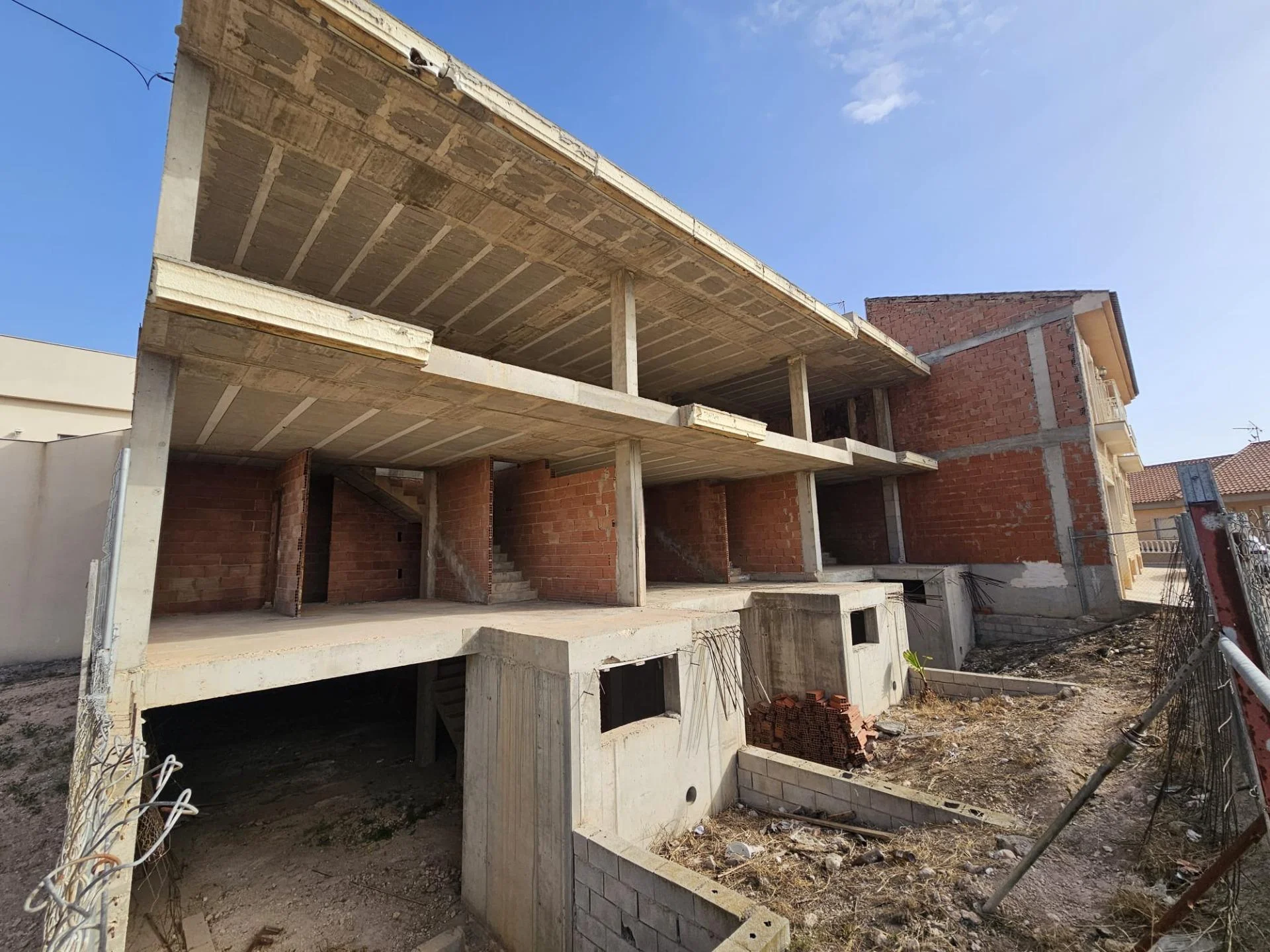 Part-built triplex in Fuente Álamo
