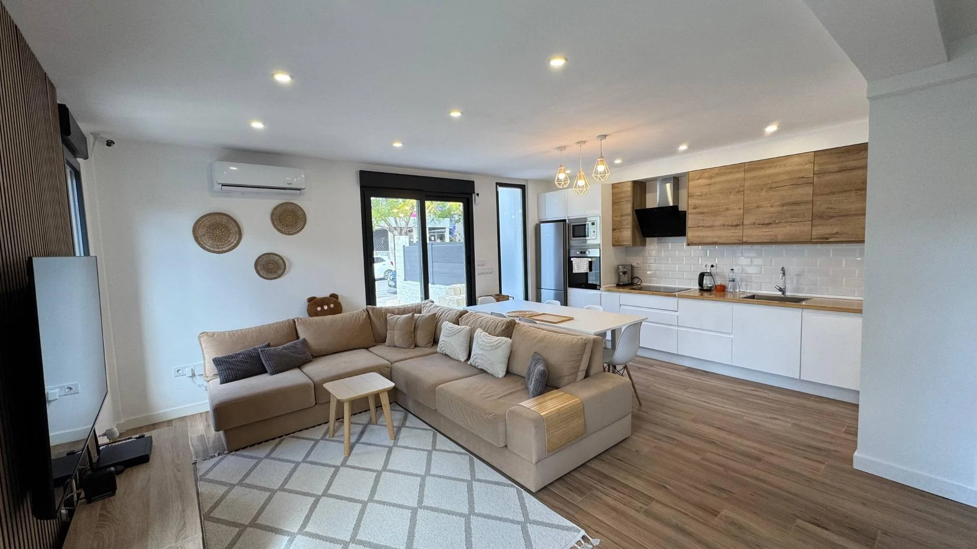 Duplex in Poniente, 3 bedrooms, 130 m²