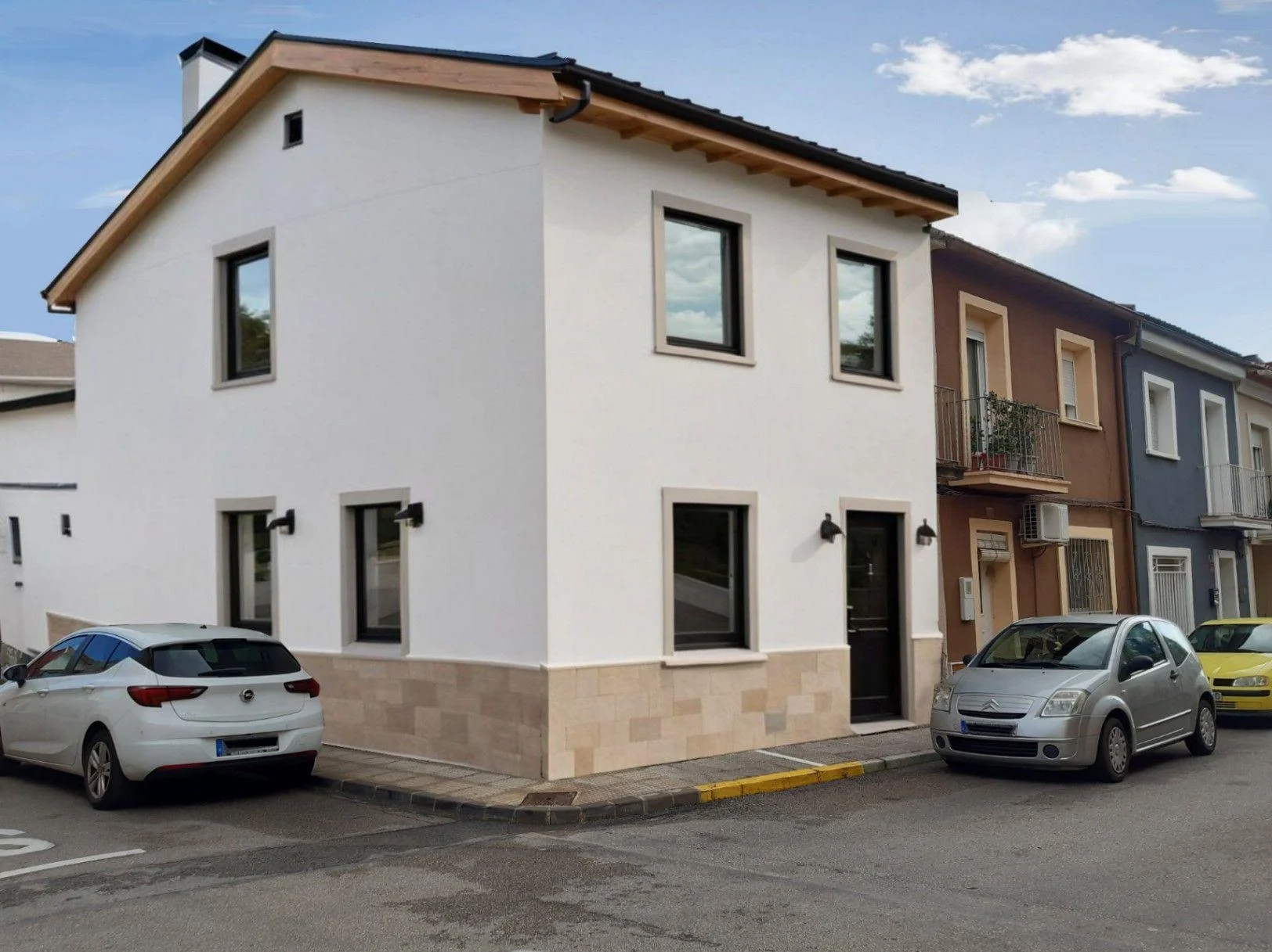Town house in centre, three bedrooms