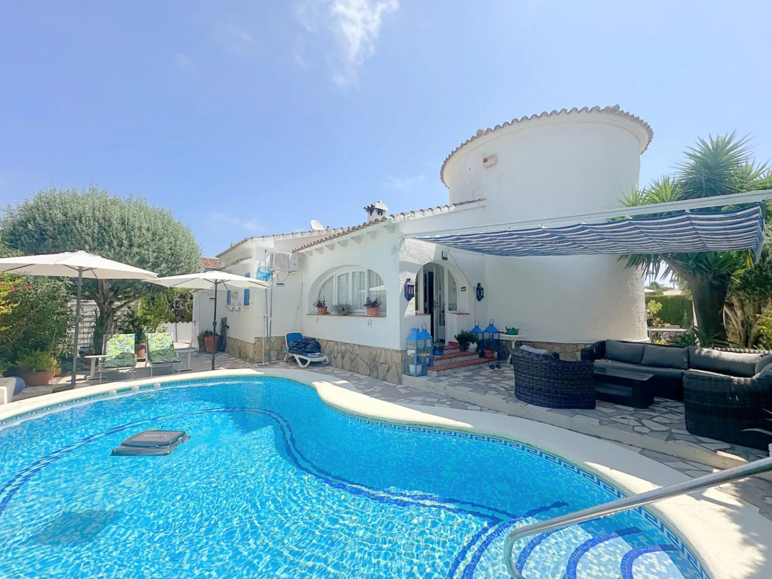 Chalet en Els Poblets, 4 dormitorios