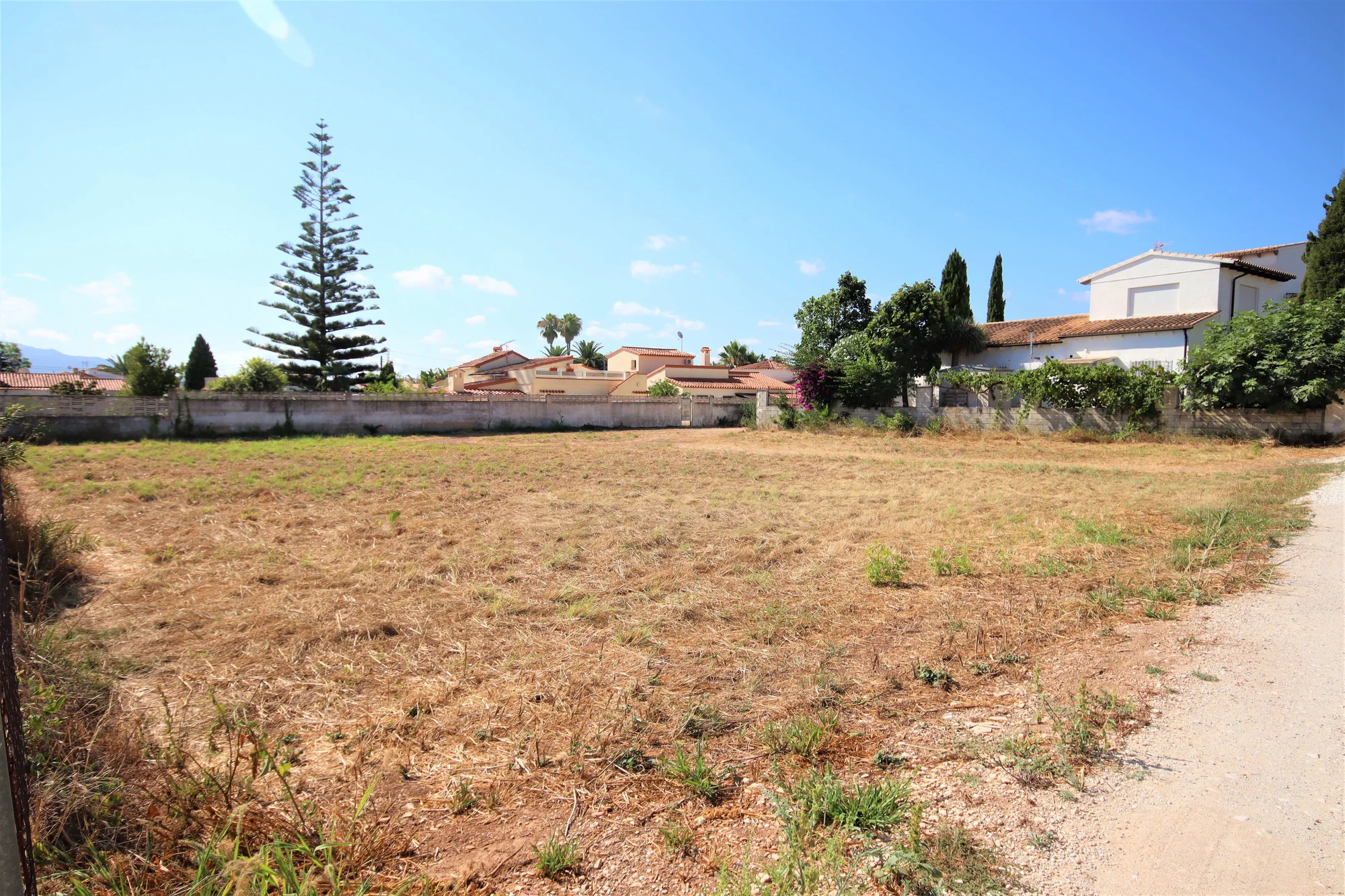 Buildable Els Poblets plot, 773 m²
