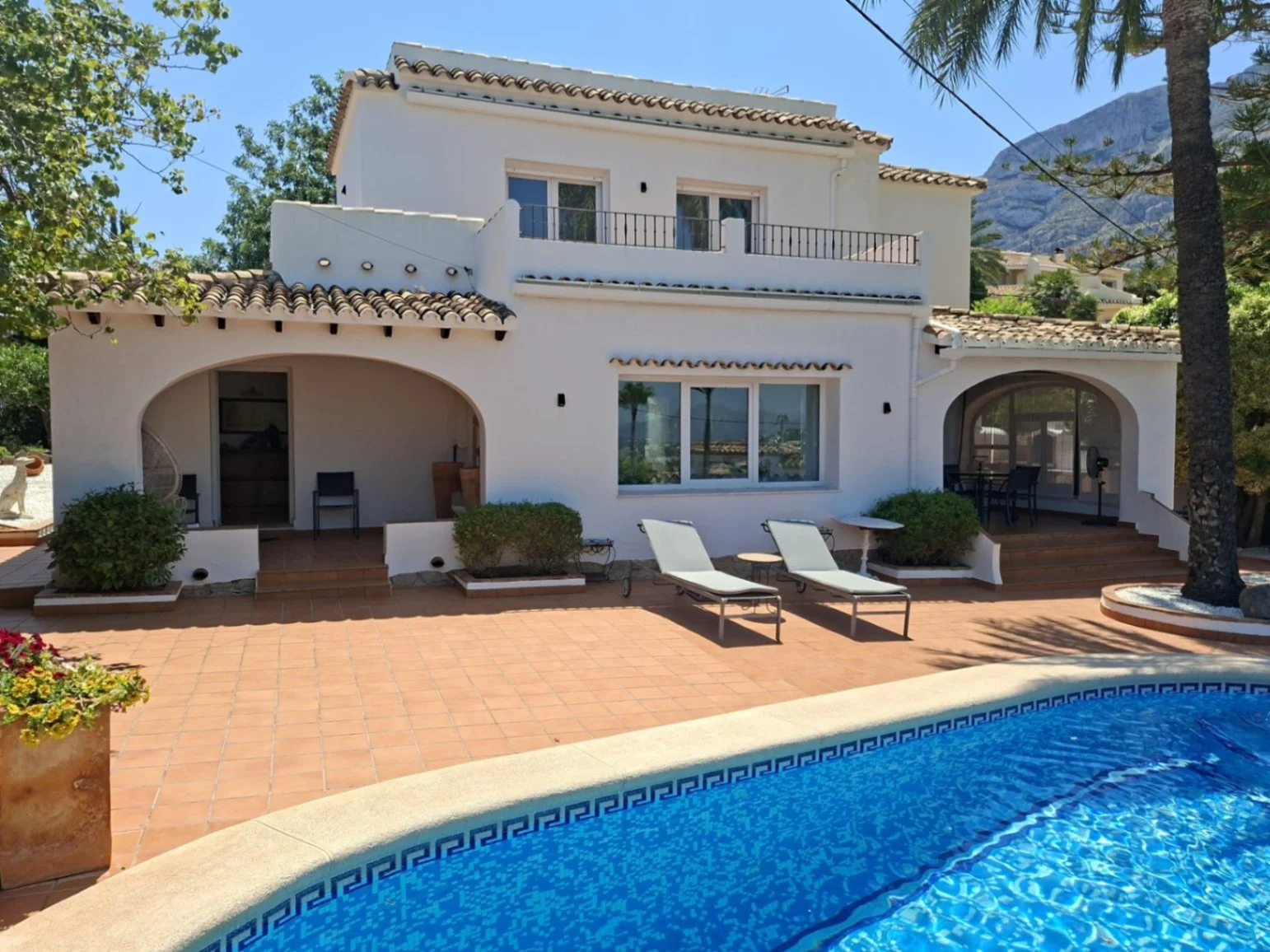 Villa con vistas al mar cerca del centro de Denia