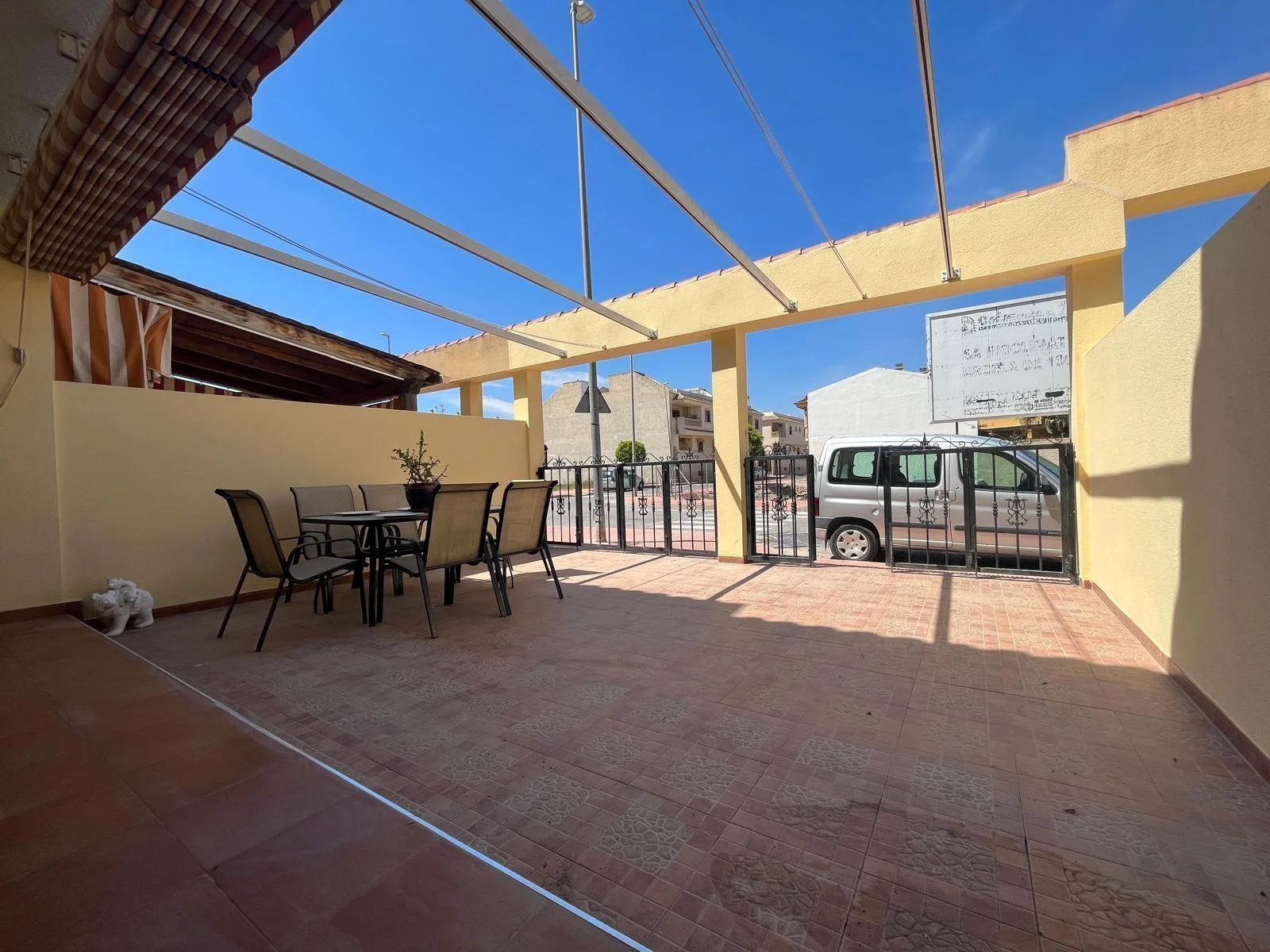 Ground-floor bungalow near Mediterranean, 2 bedrooms