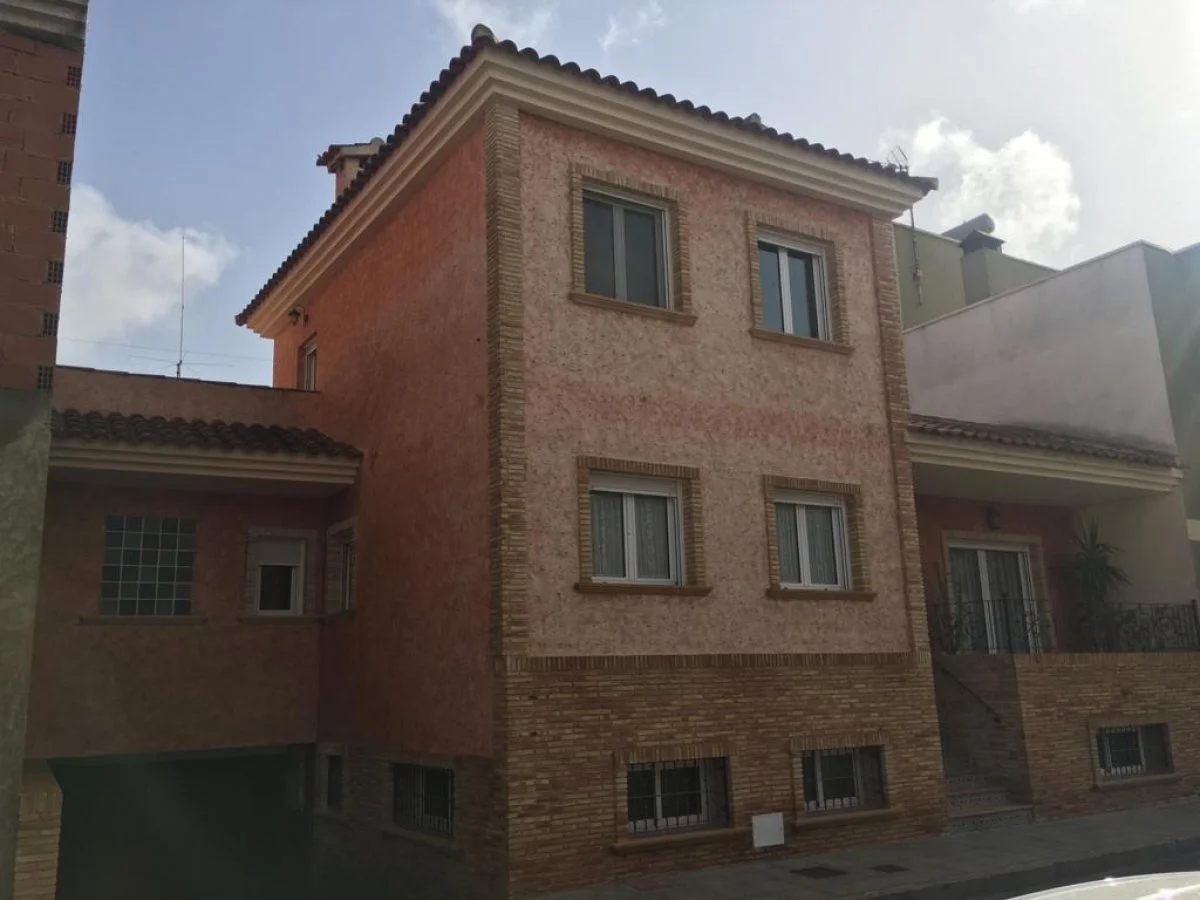 Casa en Las Heredades, 3 dormitorios, 700 m²