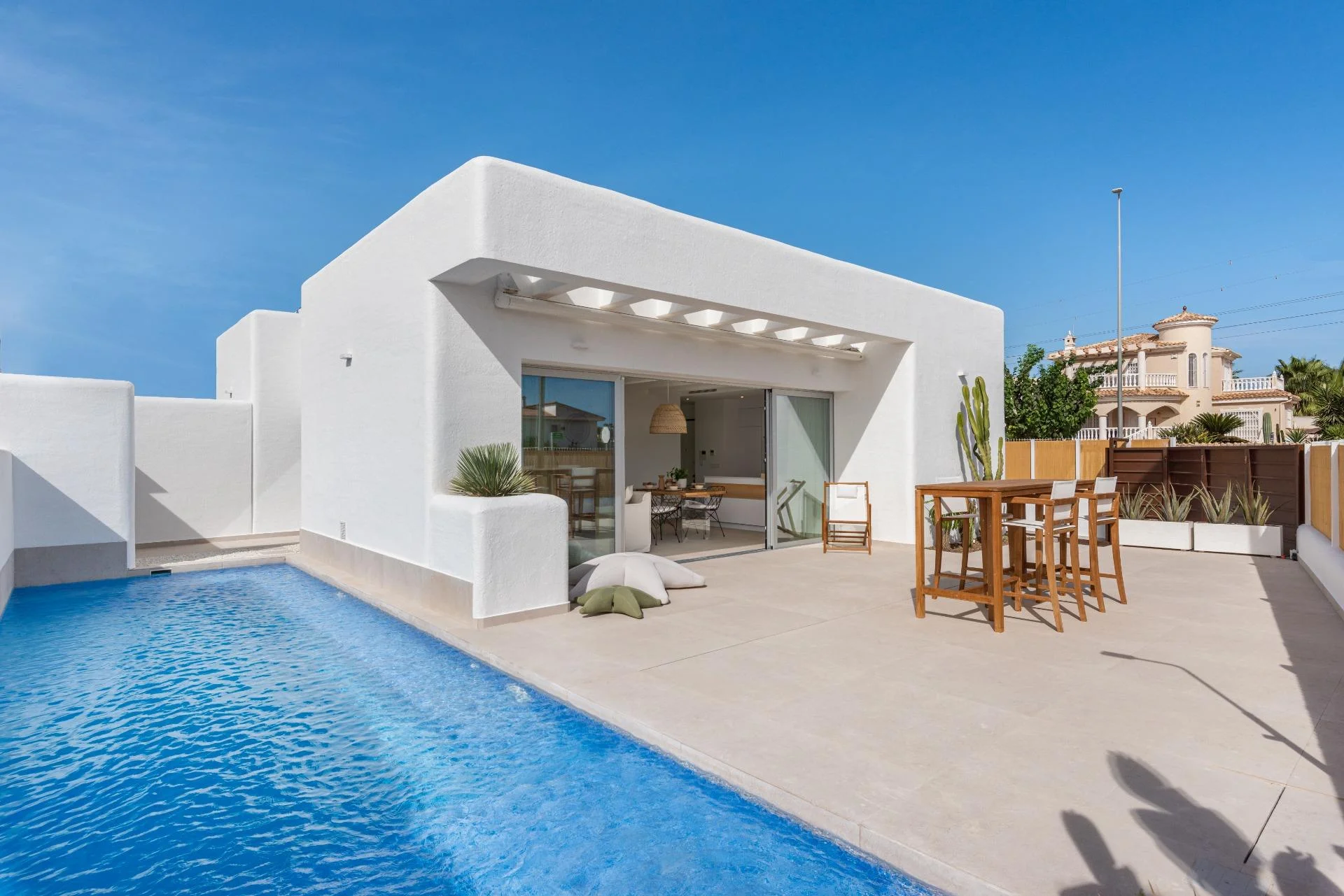 New Dolores villa with private pool