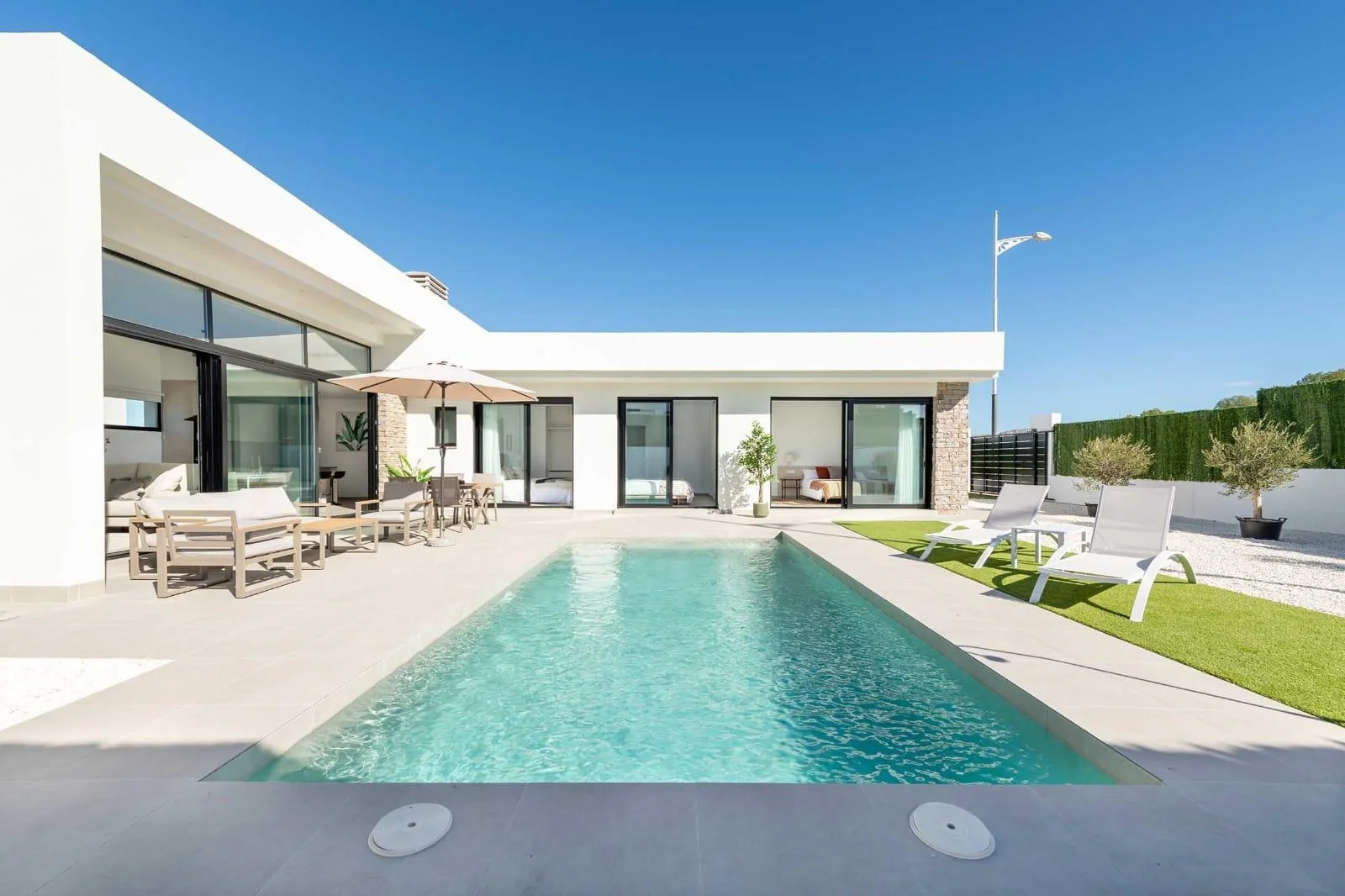 Villa nueva en Cehegín con piscina