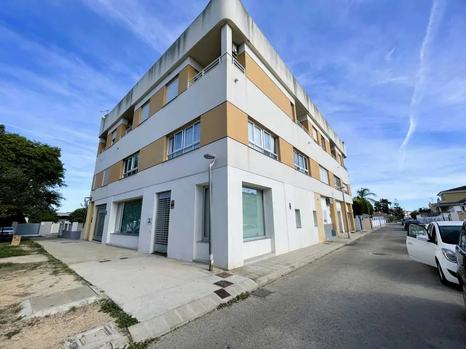 Amplia plaza de parking en Grau, 14 m²