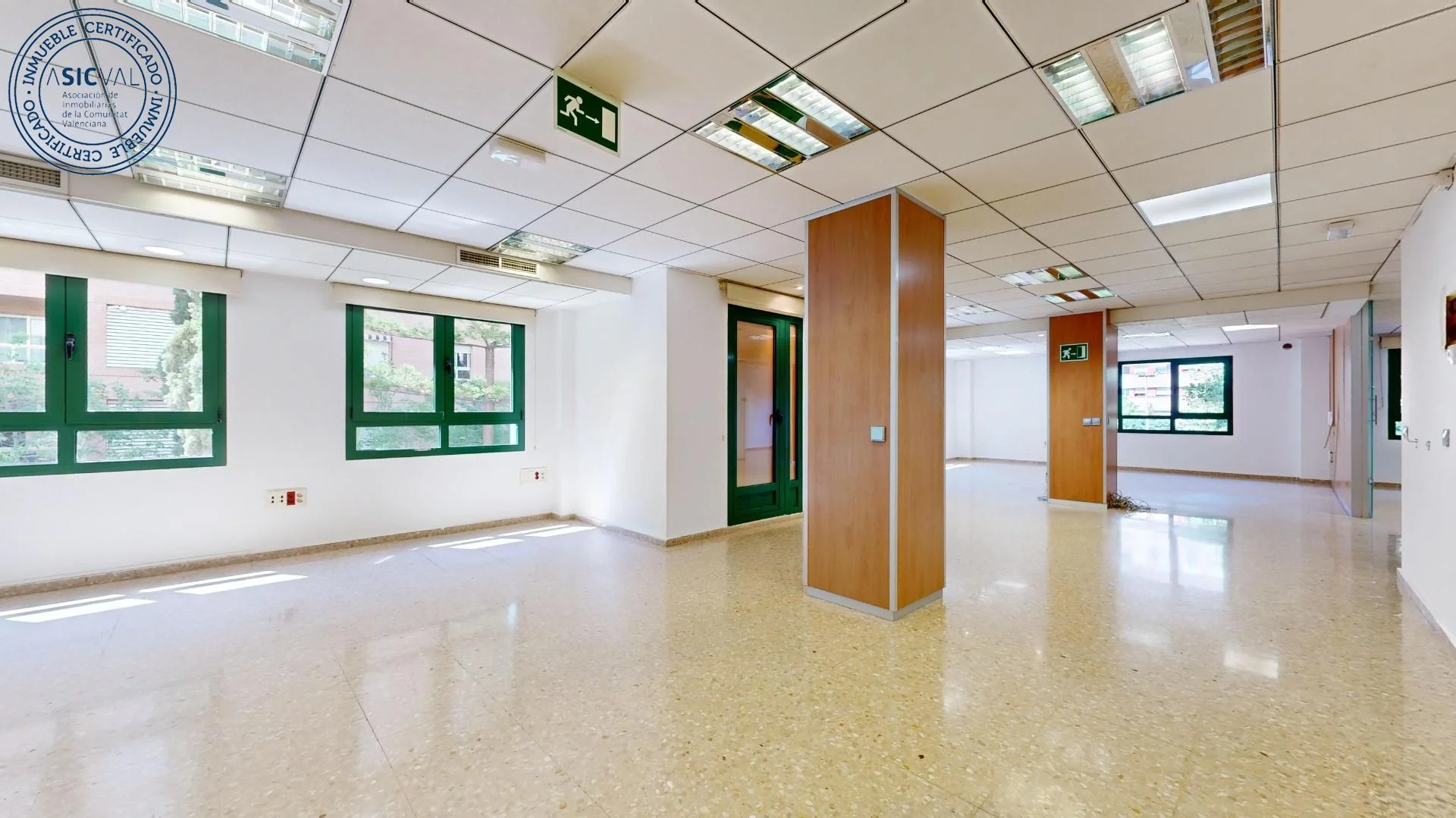 Modern Valencia office with 276 m²
