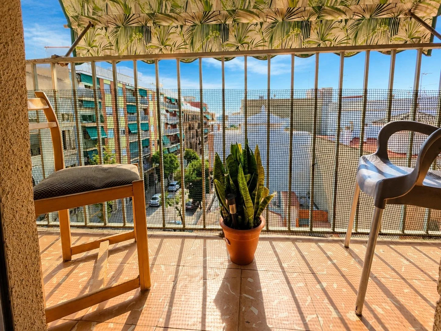 Renovation flat in Campamento, 3 bedrooms