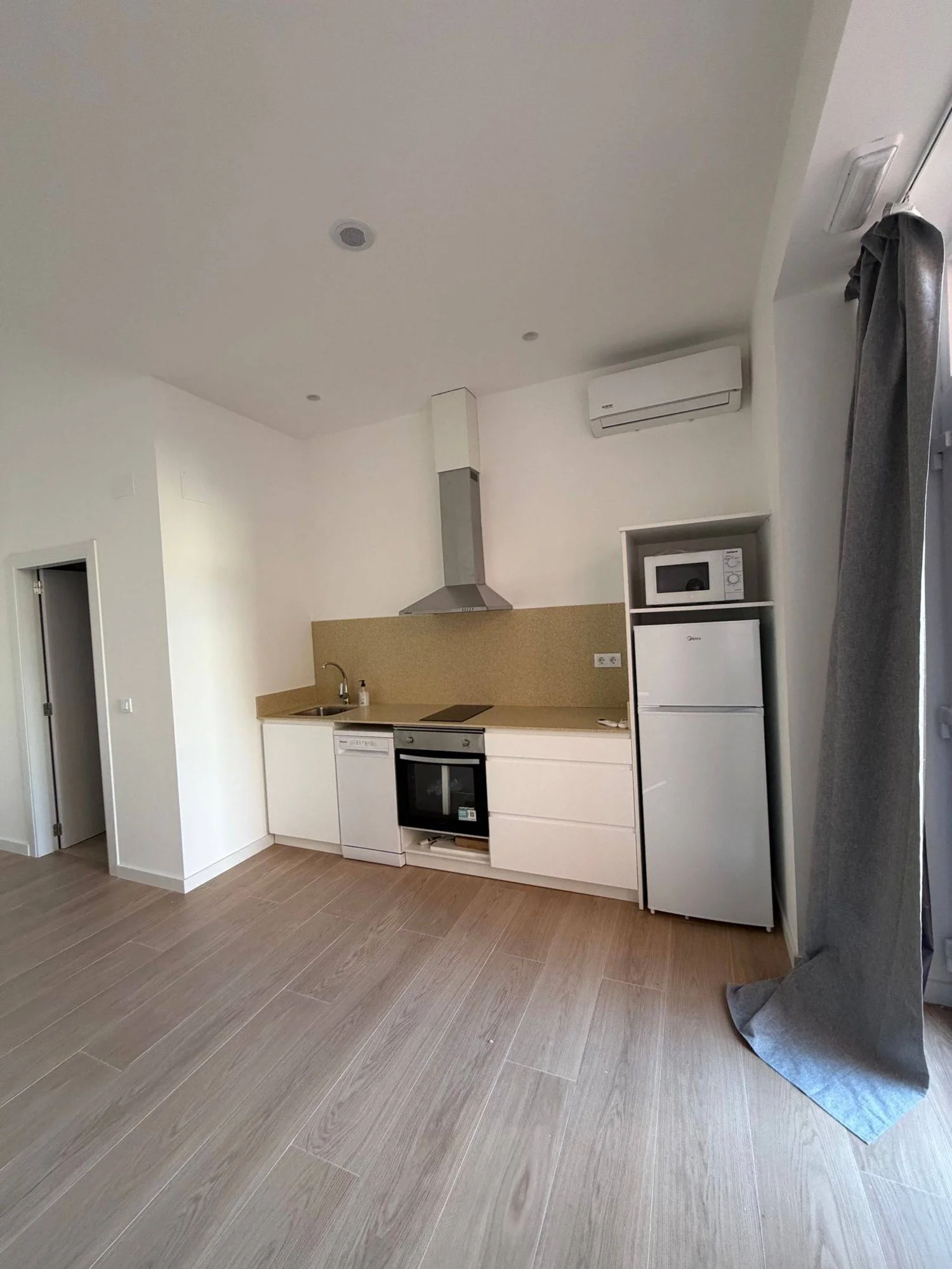 Four new tourist flats, Mont-Olivet