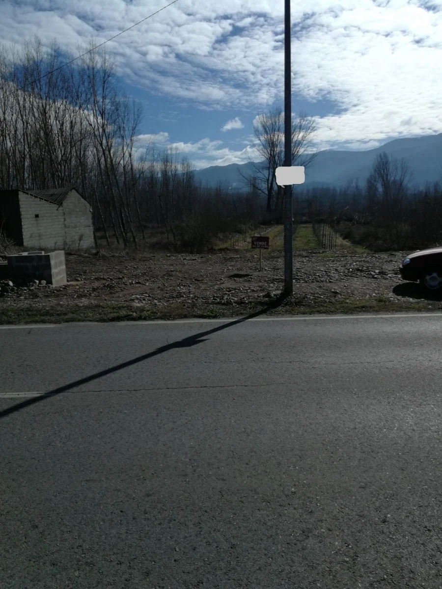 Terreno urbano en Ponferrada con chopera