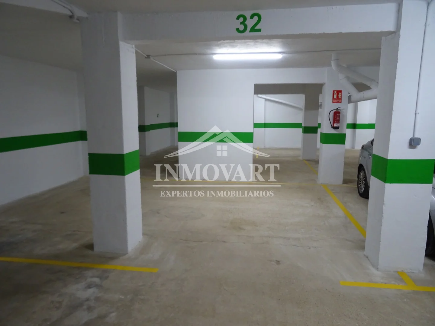 Central garage space, 30 m²