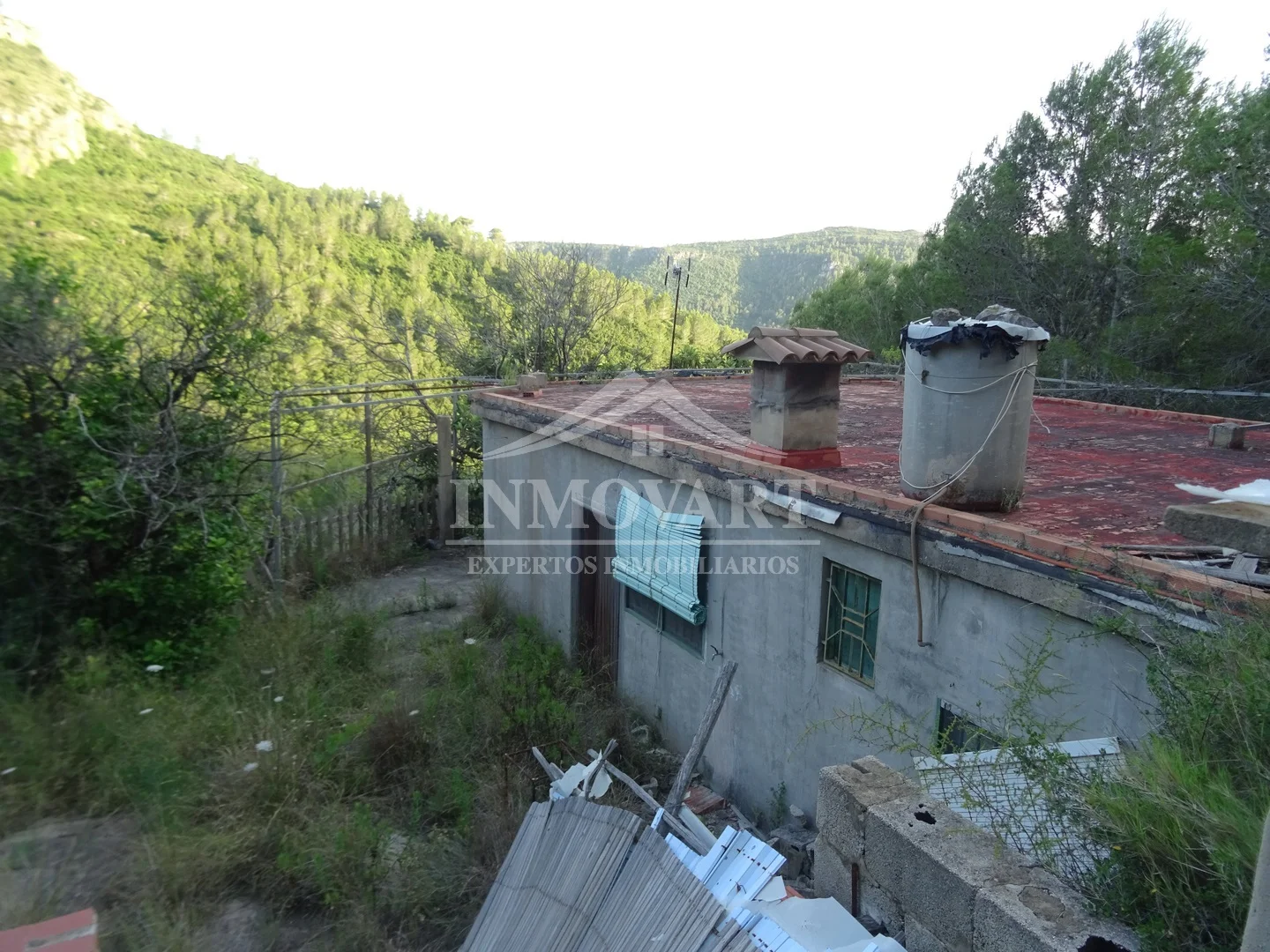 Country house with 3,597 m² plot