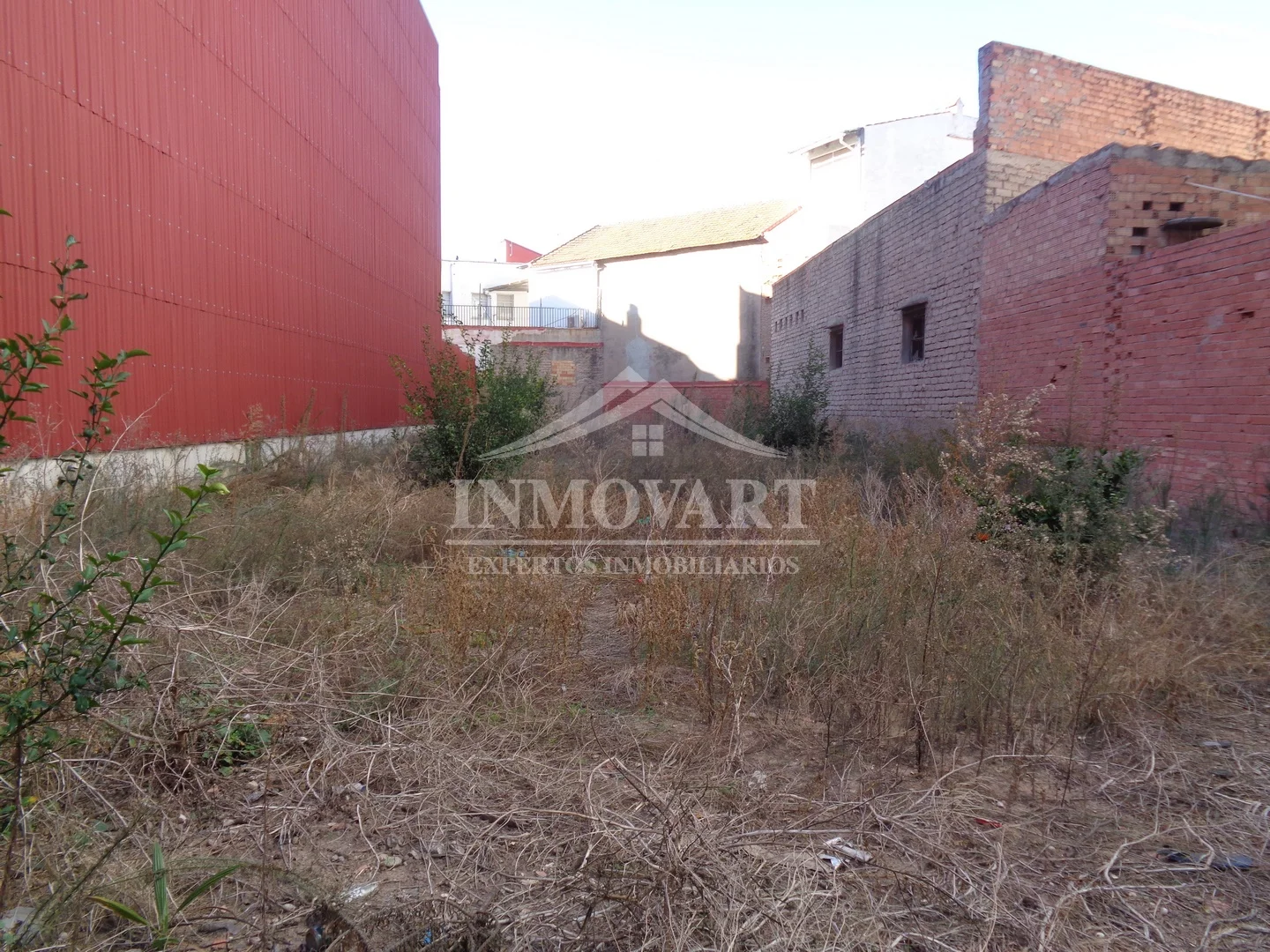 Developable urban plot, 600 m²