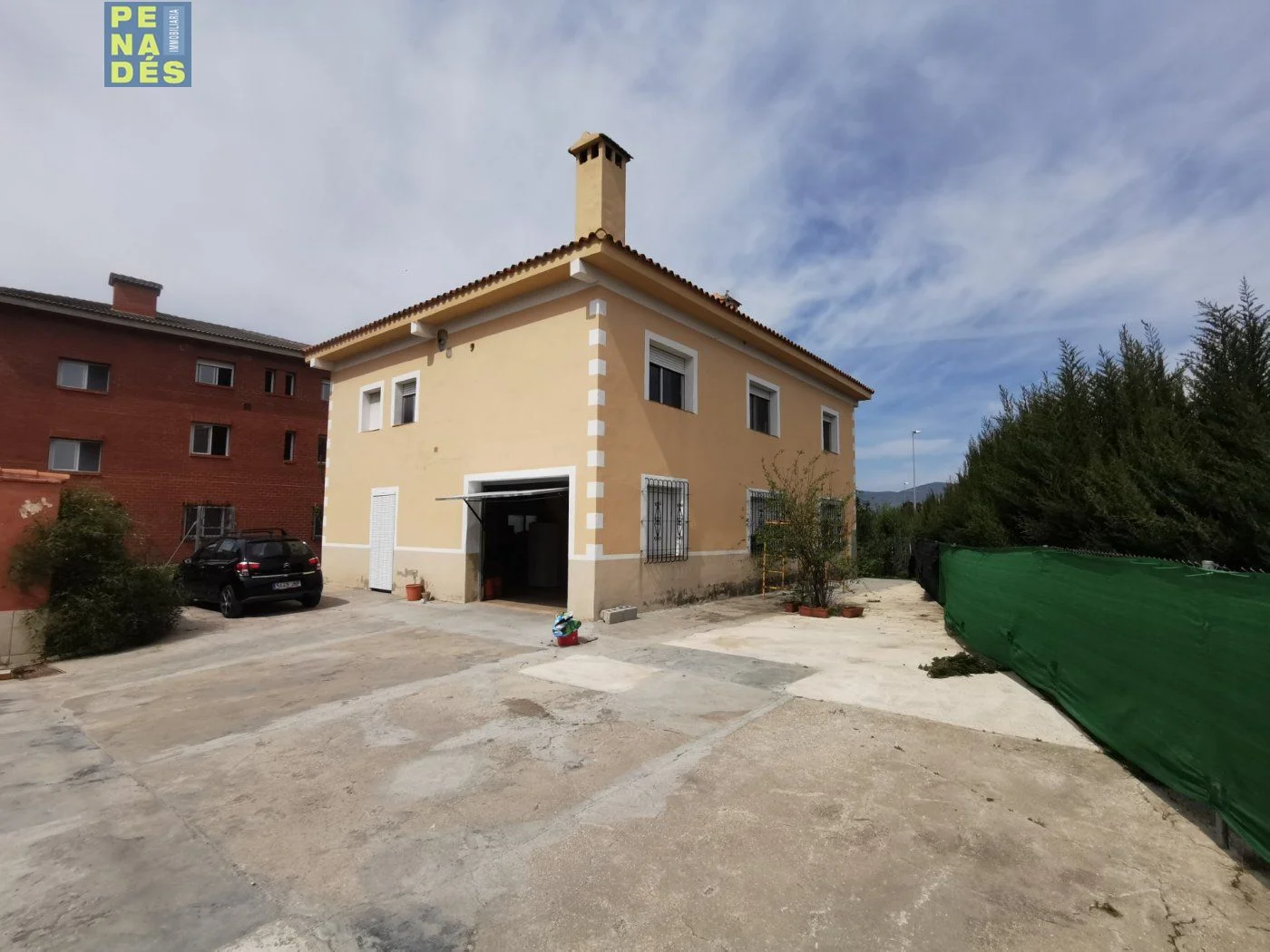 Chalet near town with large plot
