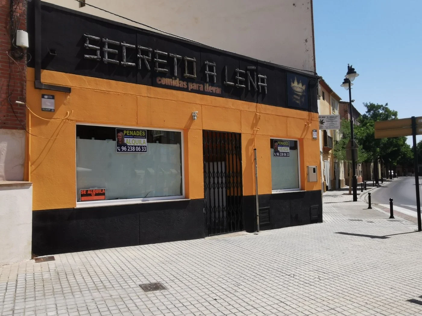 Corner commercial premises in Sant Rafael