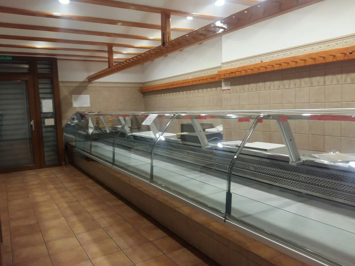 Central commercial premises, 98 m²