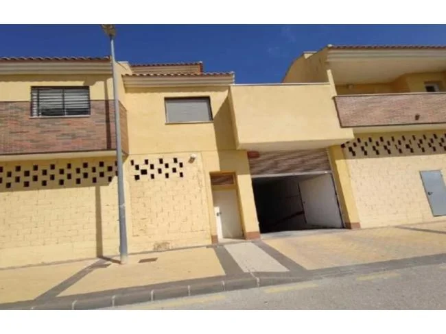 Large garage in El Jimenado, 262 m²