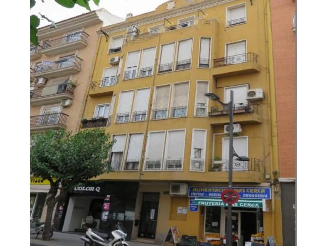 Local comercial céntrico propiedad de banco
