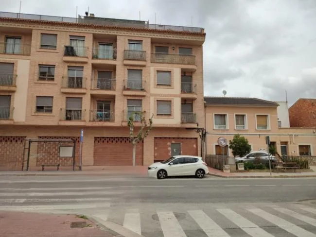 Local comercial para reformar en El Raal