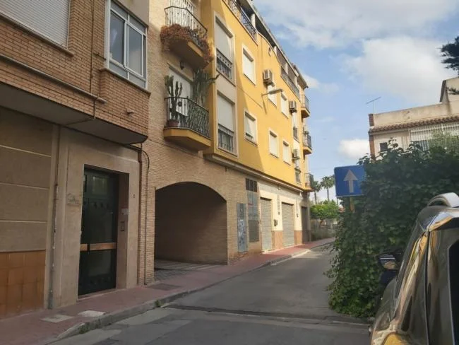 Local comercial a pie de calle, 217 m²