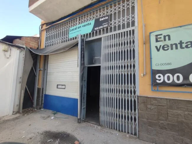 Local comercial de 710 m² en El Palmar