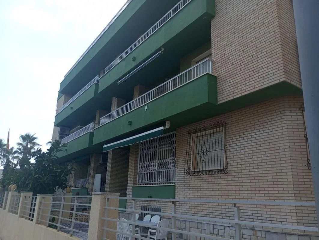Apartamento en primera línea con vistas al mar