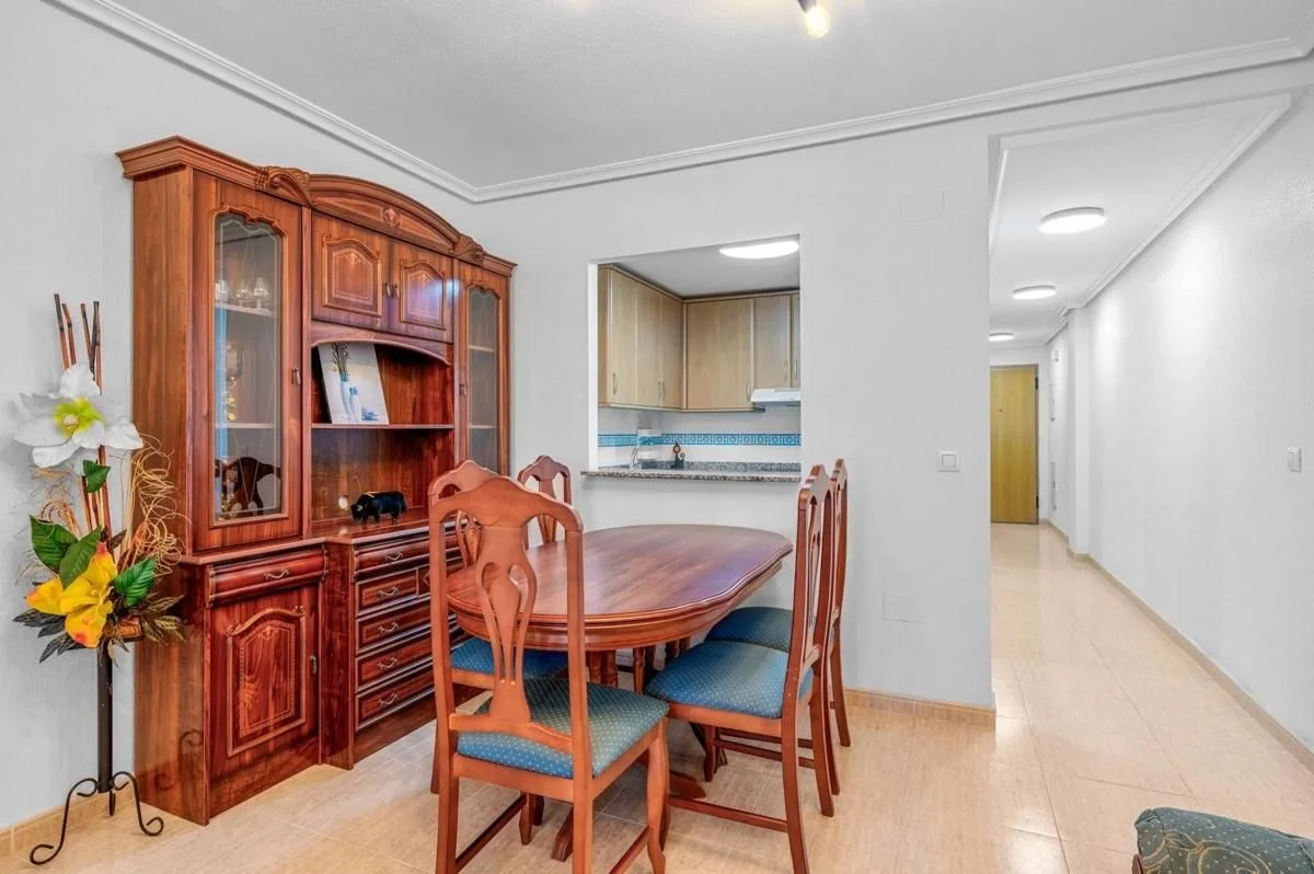 Apartamento céntrico en Torrevieja con balcón