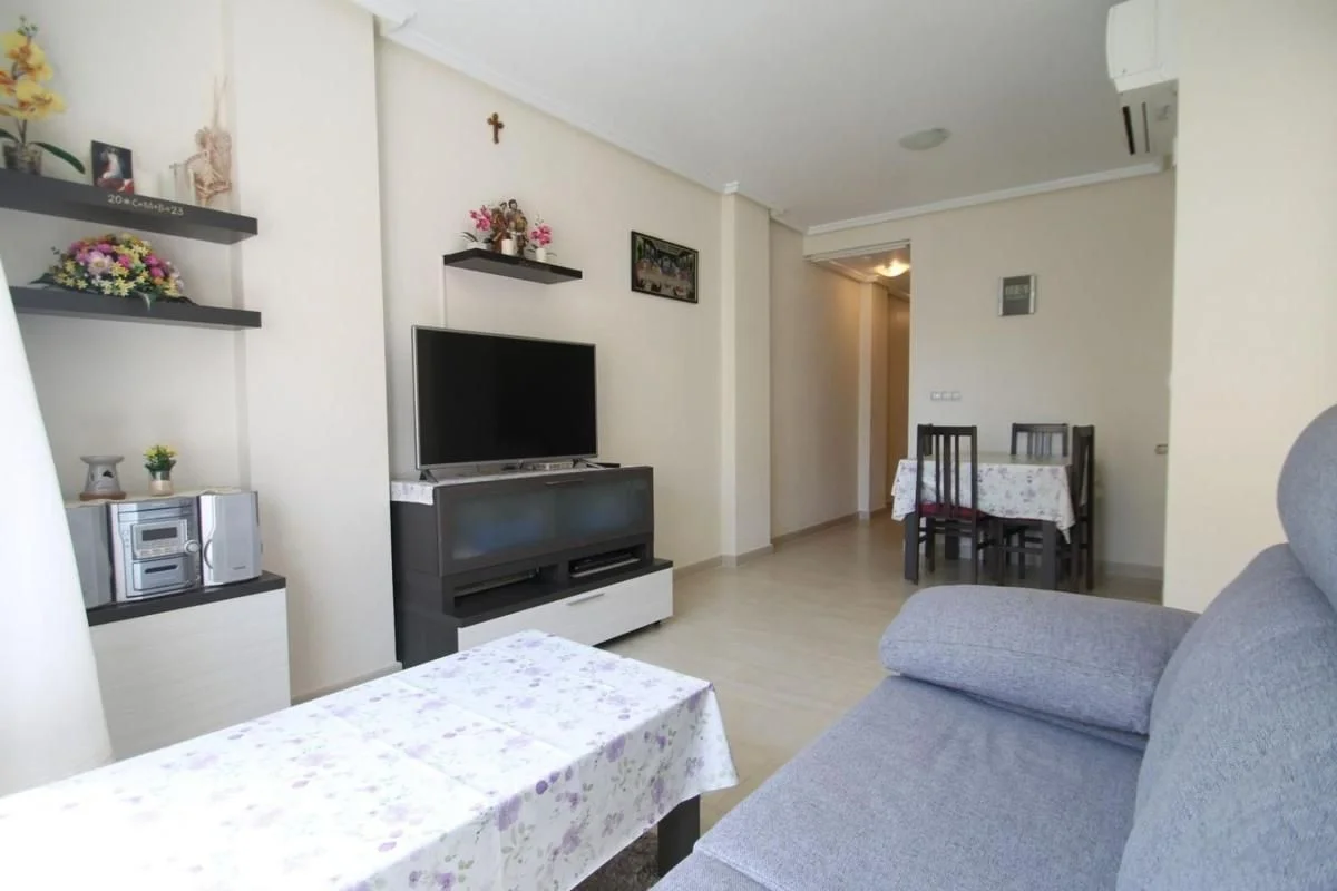 Apartamento céntrico en Torrevieja con dos dormitorios