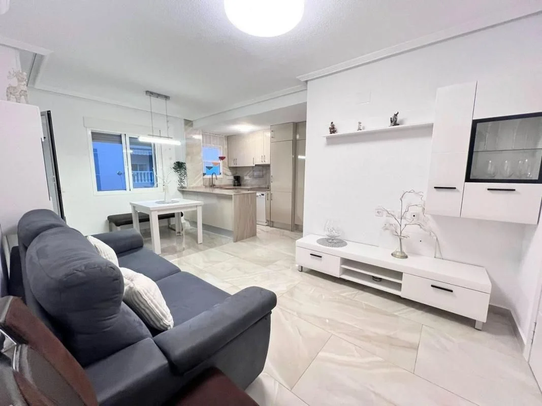 Apartamento reformado en Torrevieja, 2 dormitorios