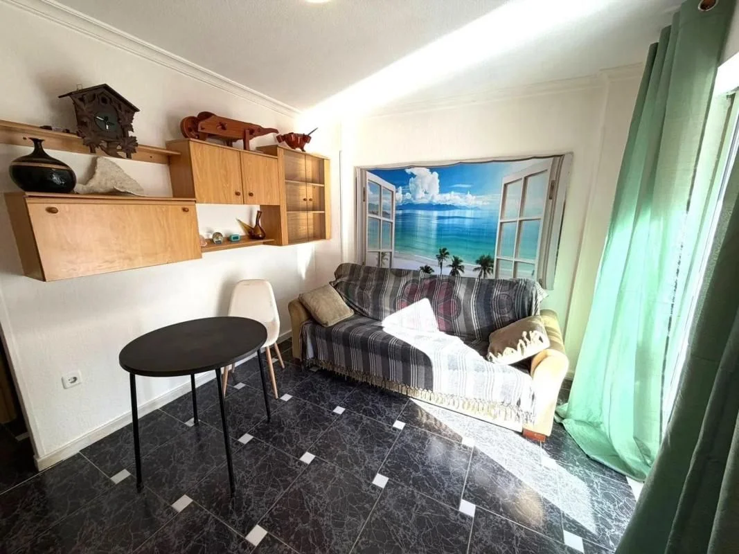 Apartamento costero con solárium privado