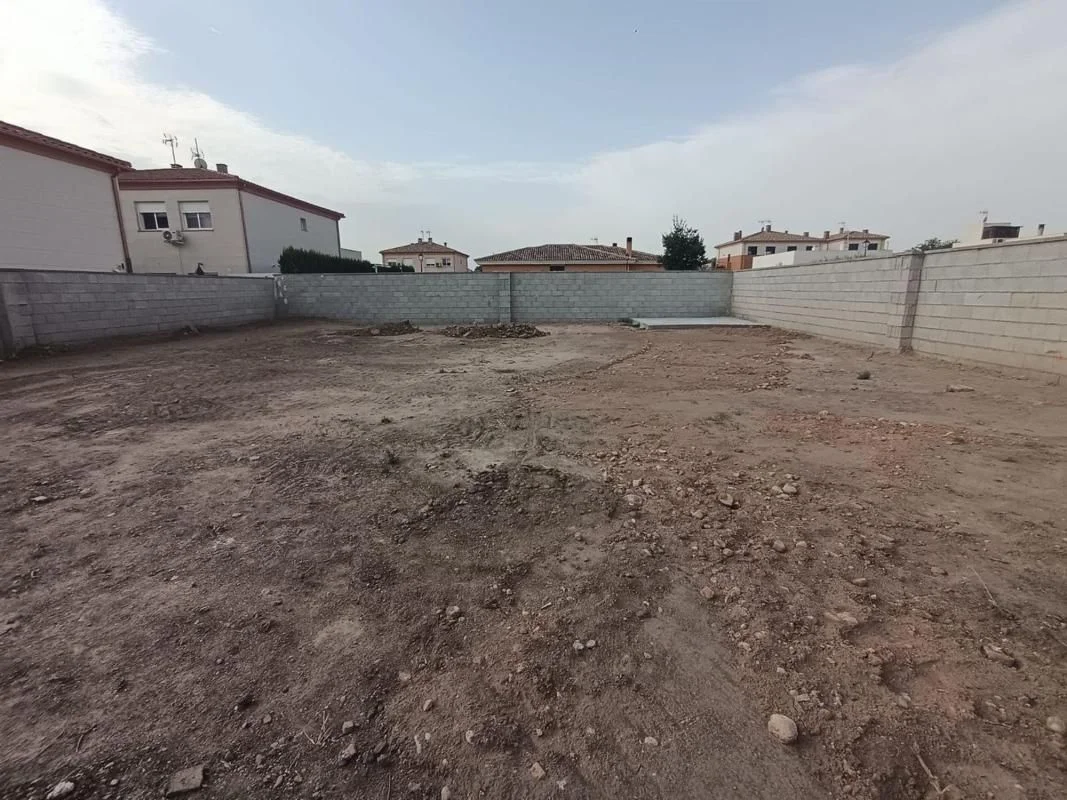 Parcela urbana edificable en Salinas, 338 m²