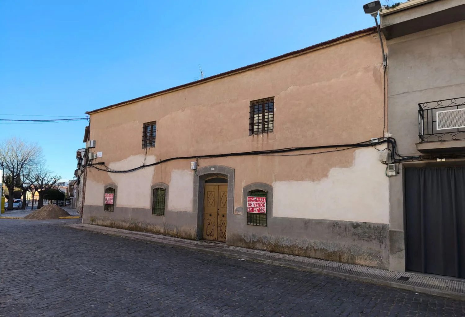 Aldea del Rey townhouse demolition project