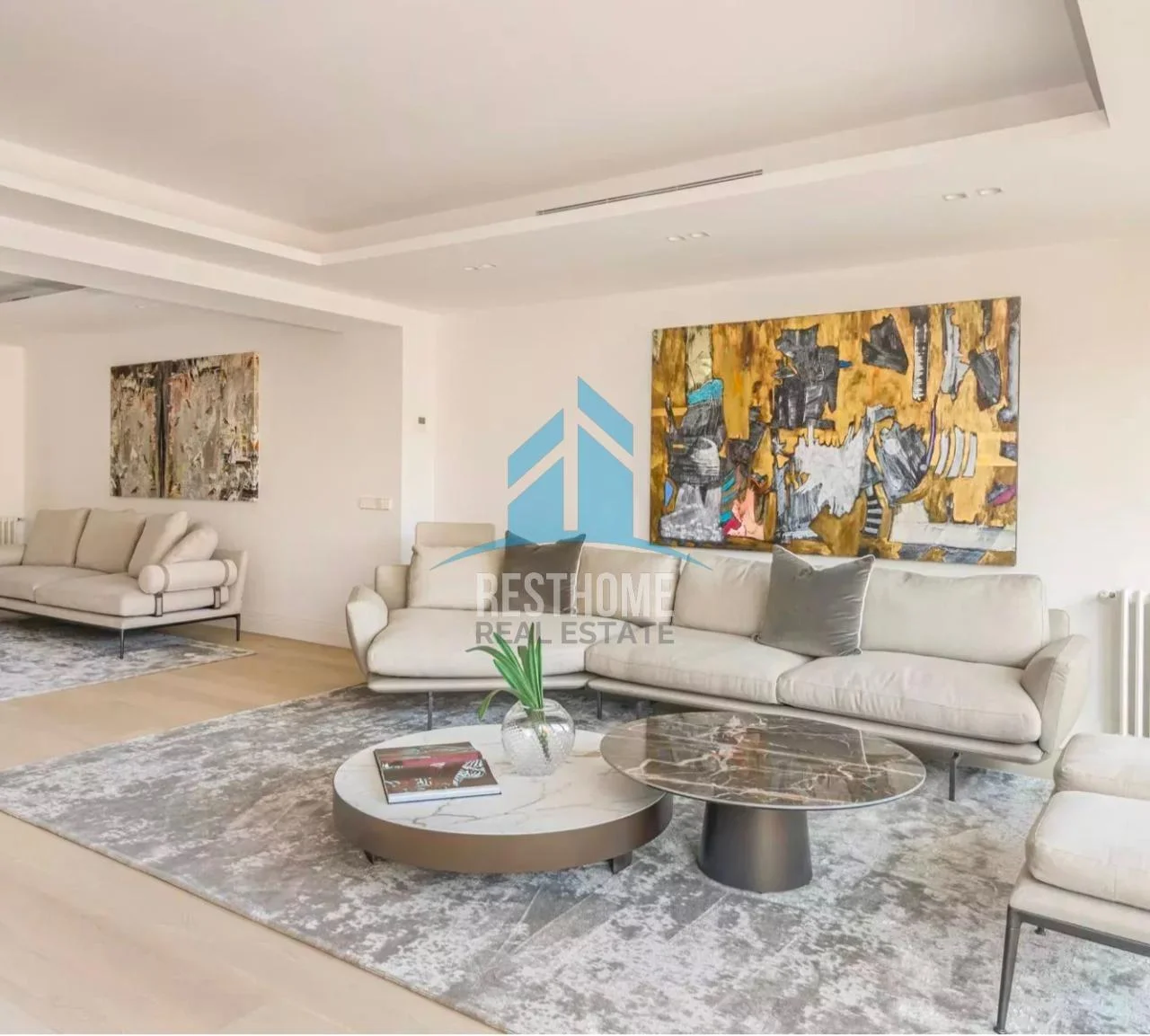 Piso reformado en Castellana, 274 m²