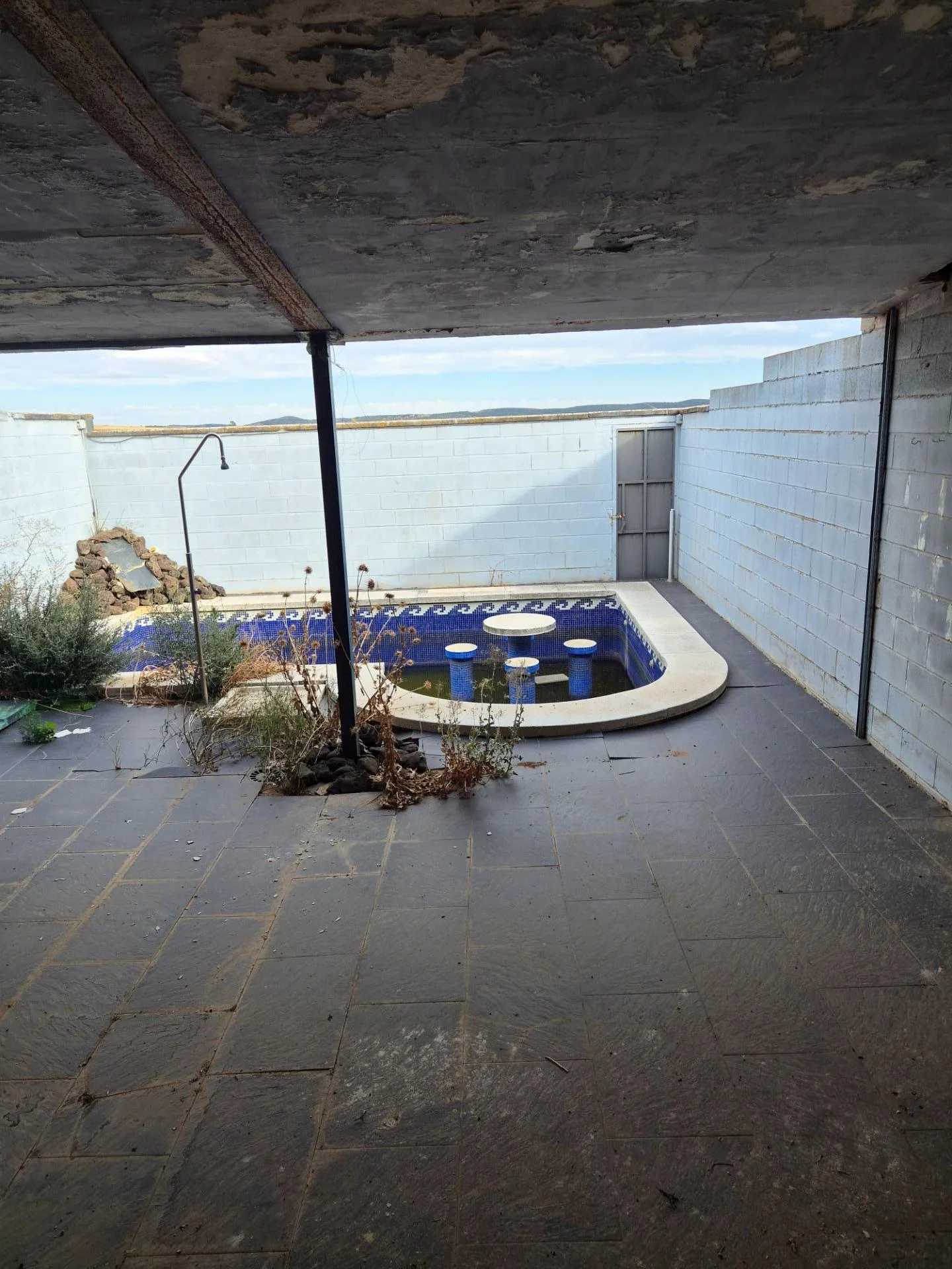 Large townhouse with private pool
