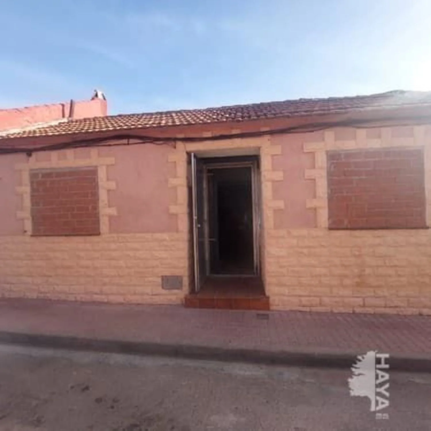 Adosado para reformar en Porzuna, 123 m²