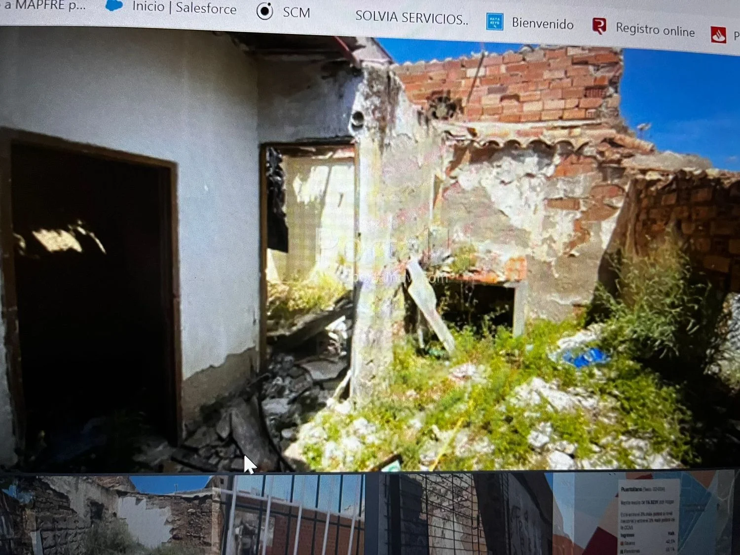 Adosado para demoler en El Carmen