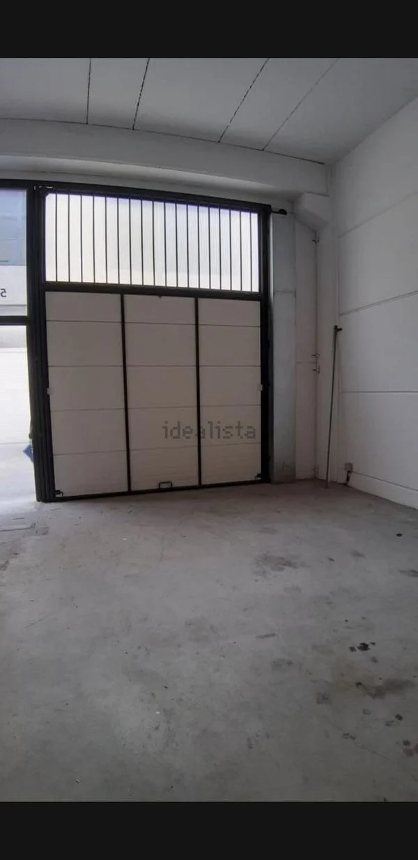 Nave industrial moderna de 138 m²