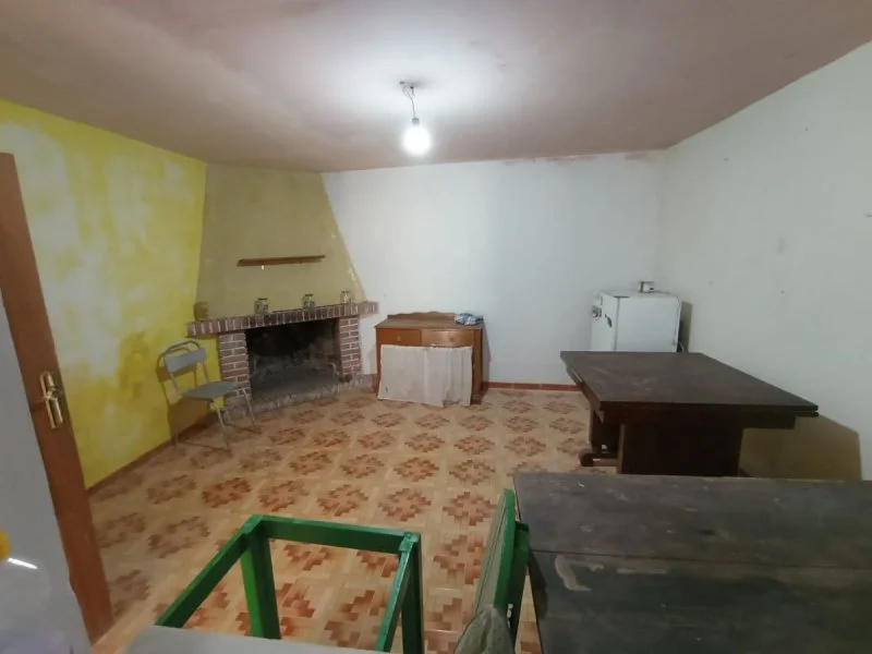 Three-bedroom Casana house to reform