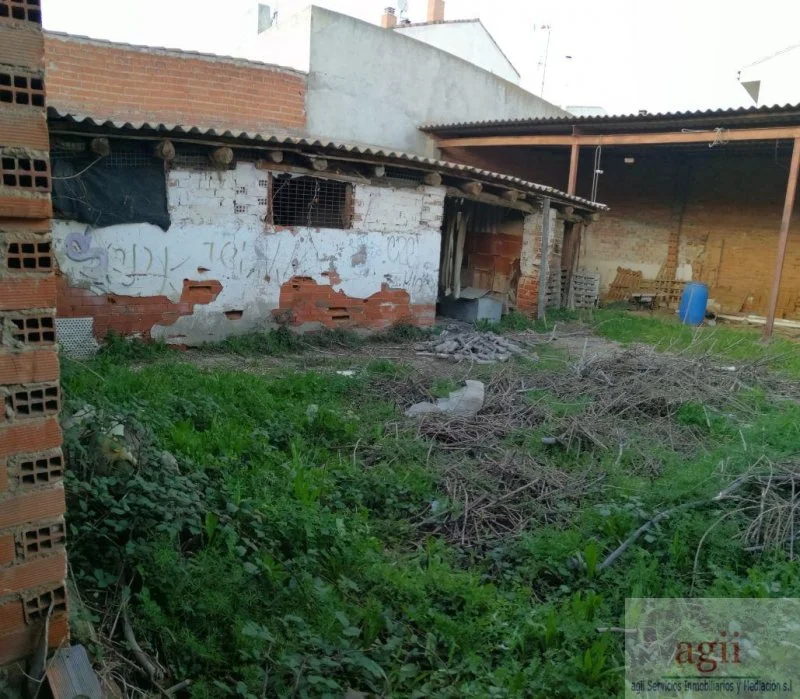 Parcela urbana en Alovera Centro, 342 m²