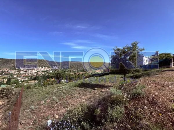 Parcela urbana en Ambite con 1.000 m² edificables