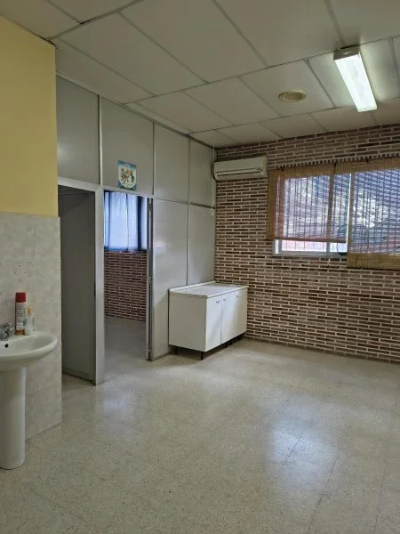 Central Navalcarnero commercial unit, 104 m²