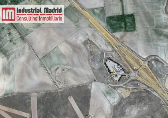 Gran solar industrial cerca de Madrid
